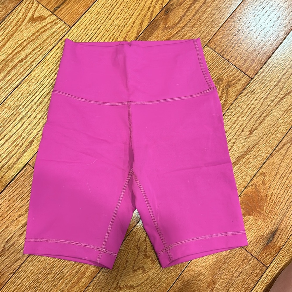 Lululemon Pink Wunder Train Biker Shorts 6” Seam Size 4